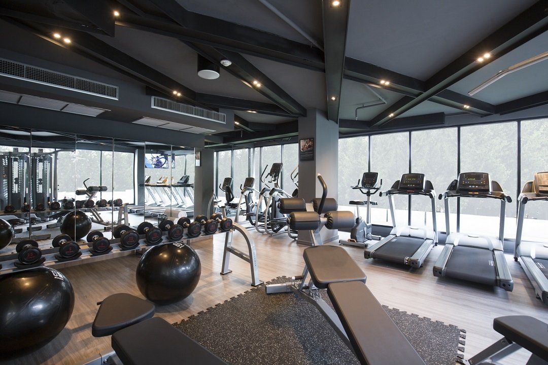 Cross-Vibe-Bangkok-Sukhumvit-24-Hour-Gym