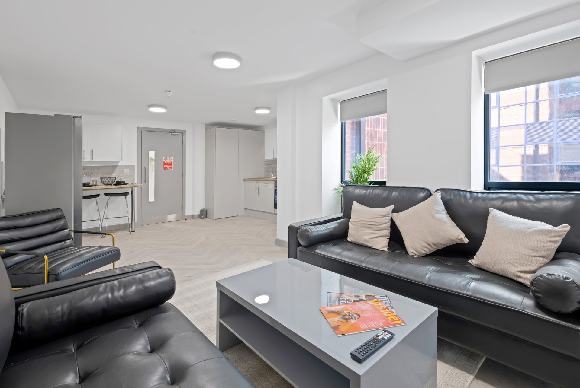 Stanley House Student Living  deluxe studio