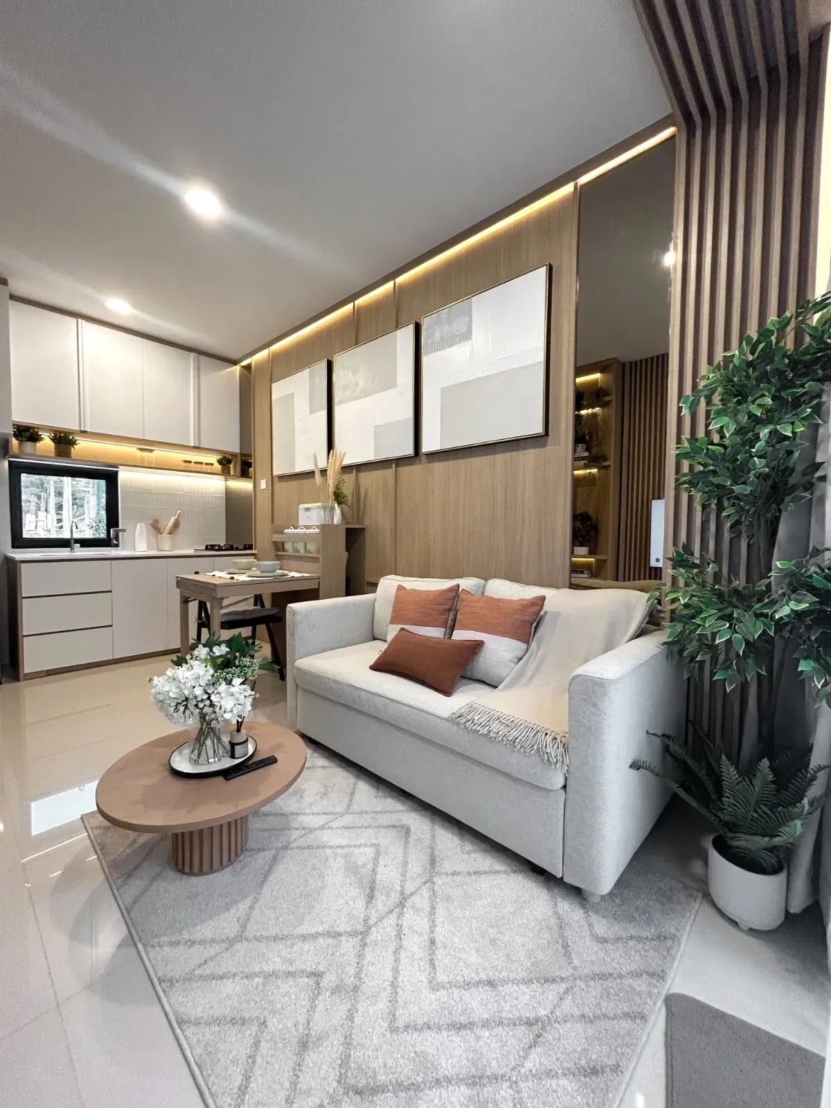 Interior Living Room UENOS House by Cimanggis Golf Estate (CGE)