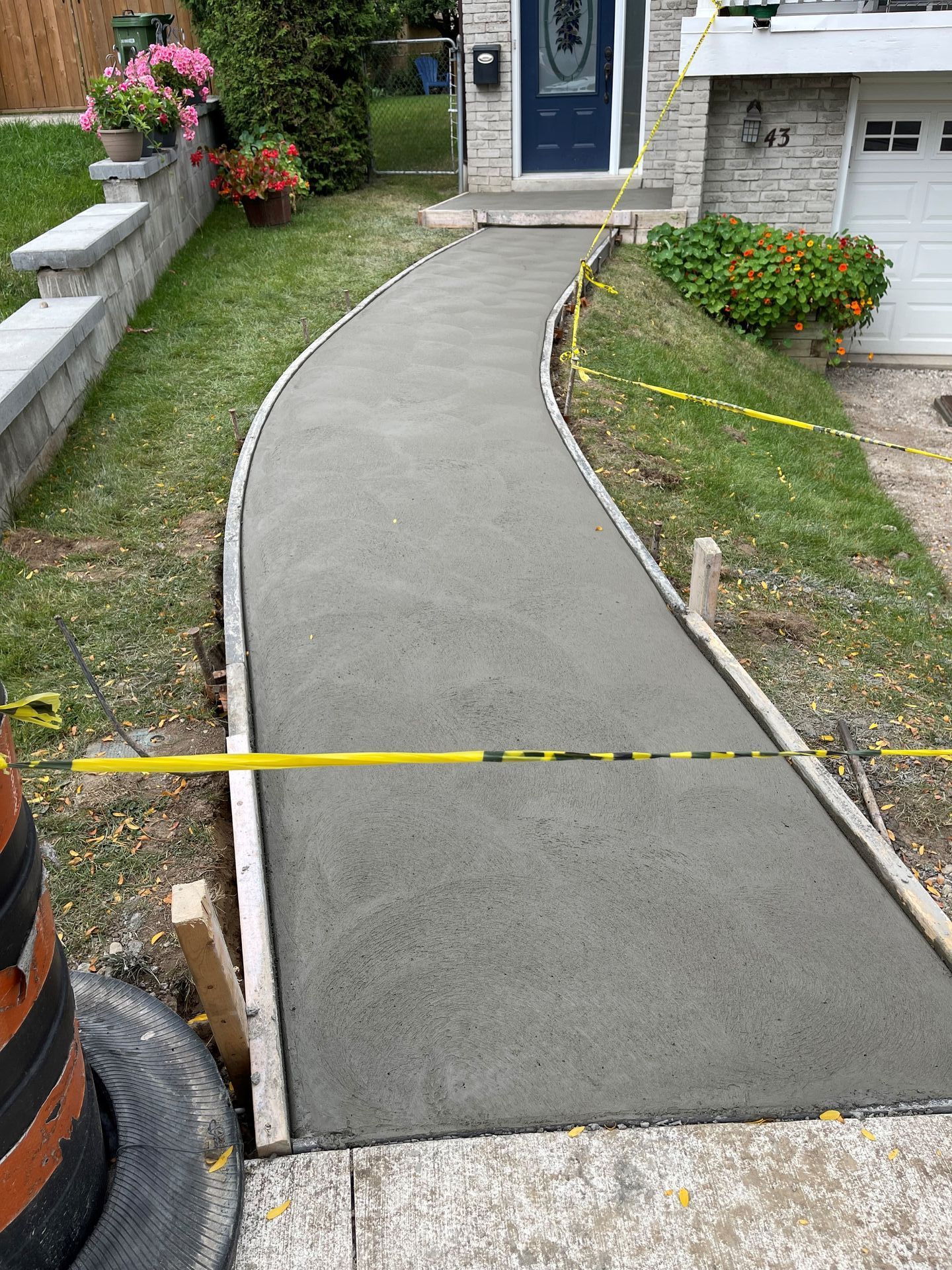 Image of concrete pathway.