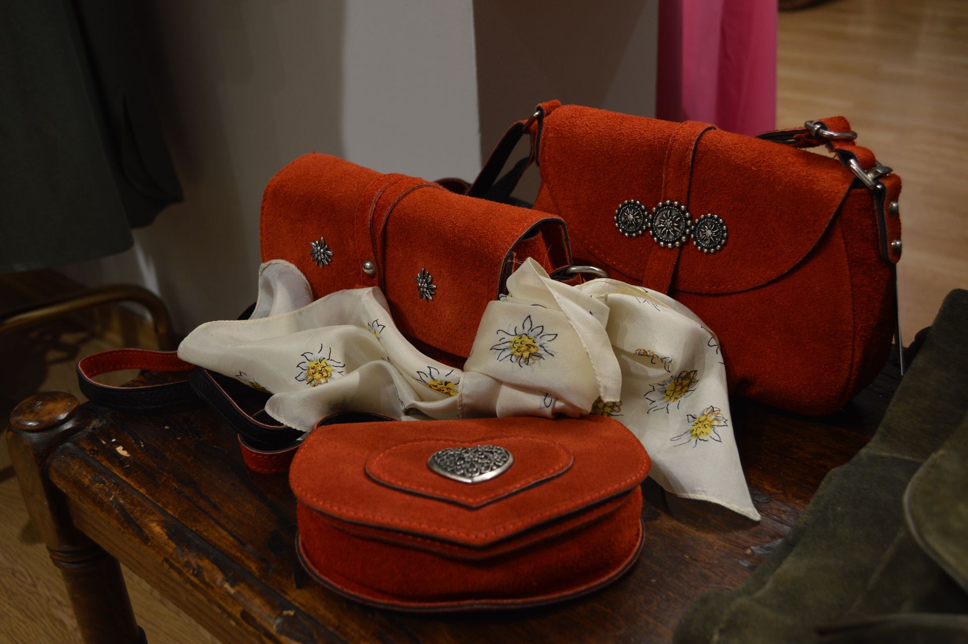 christine trieste accessori abbigliamento