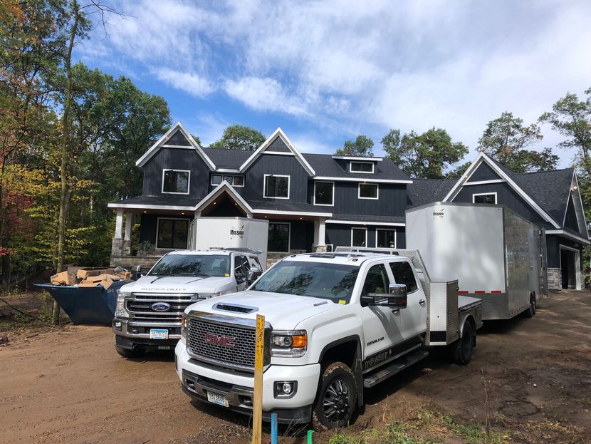 Moving truck