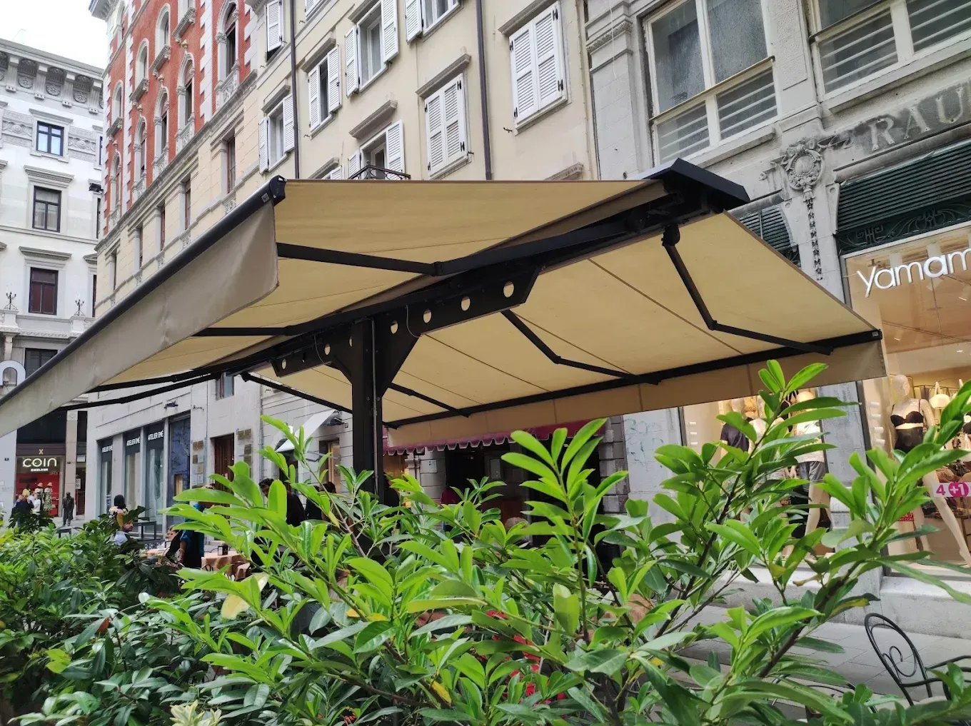 Tenda da sole, Modello Trieste
