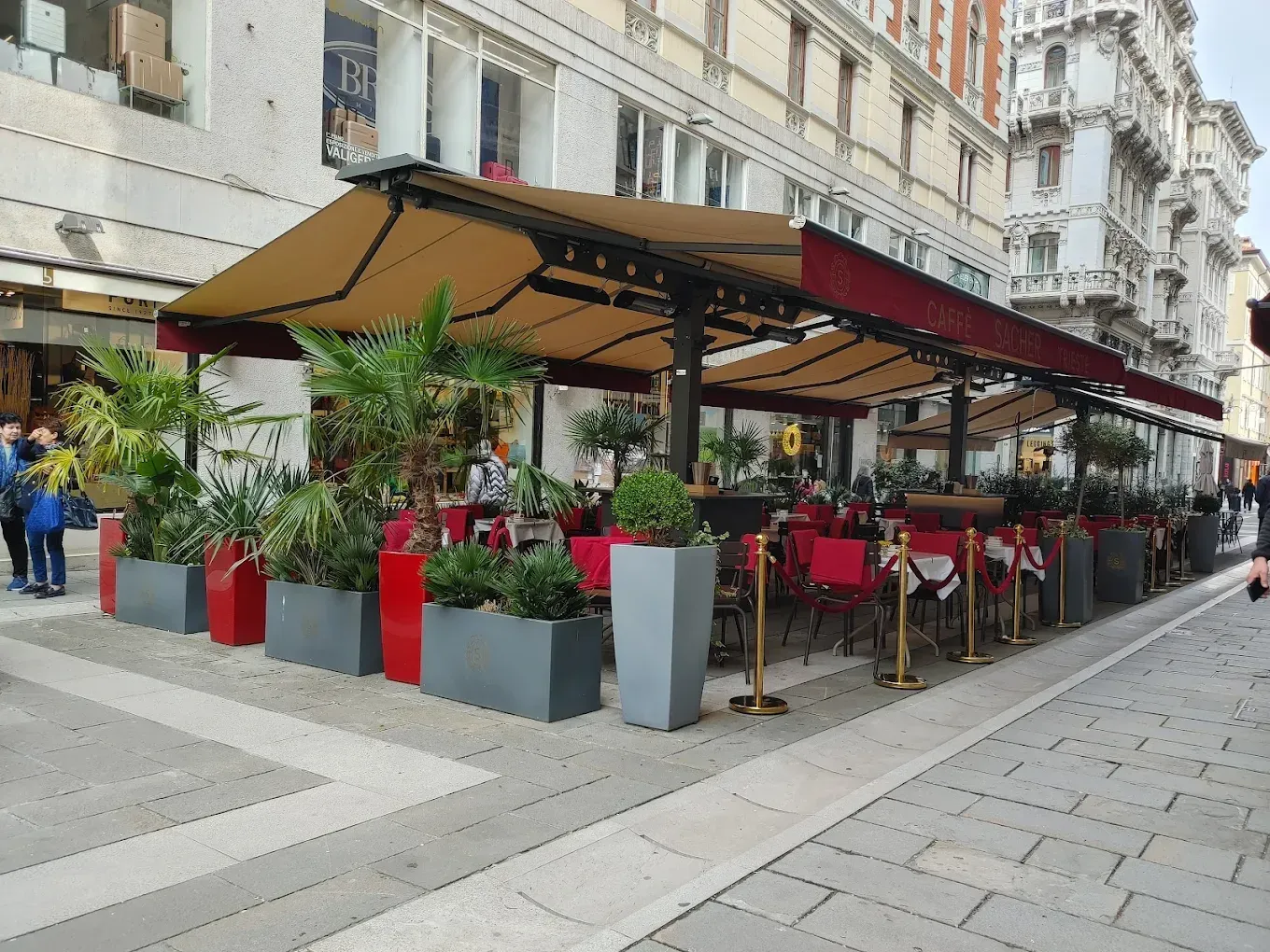 Tenda da sole, Modello Trieste