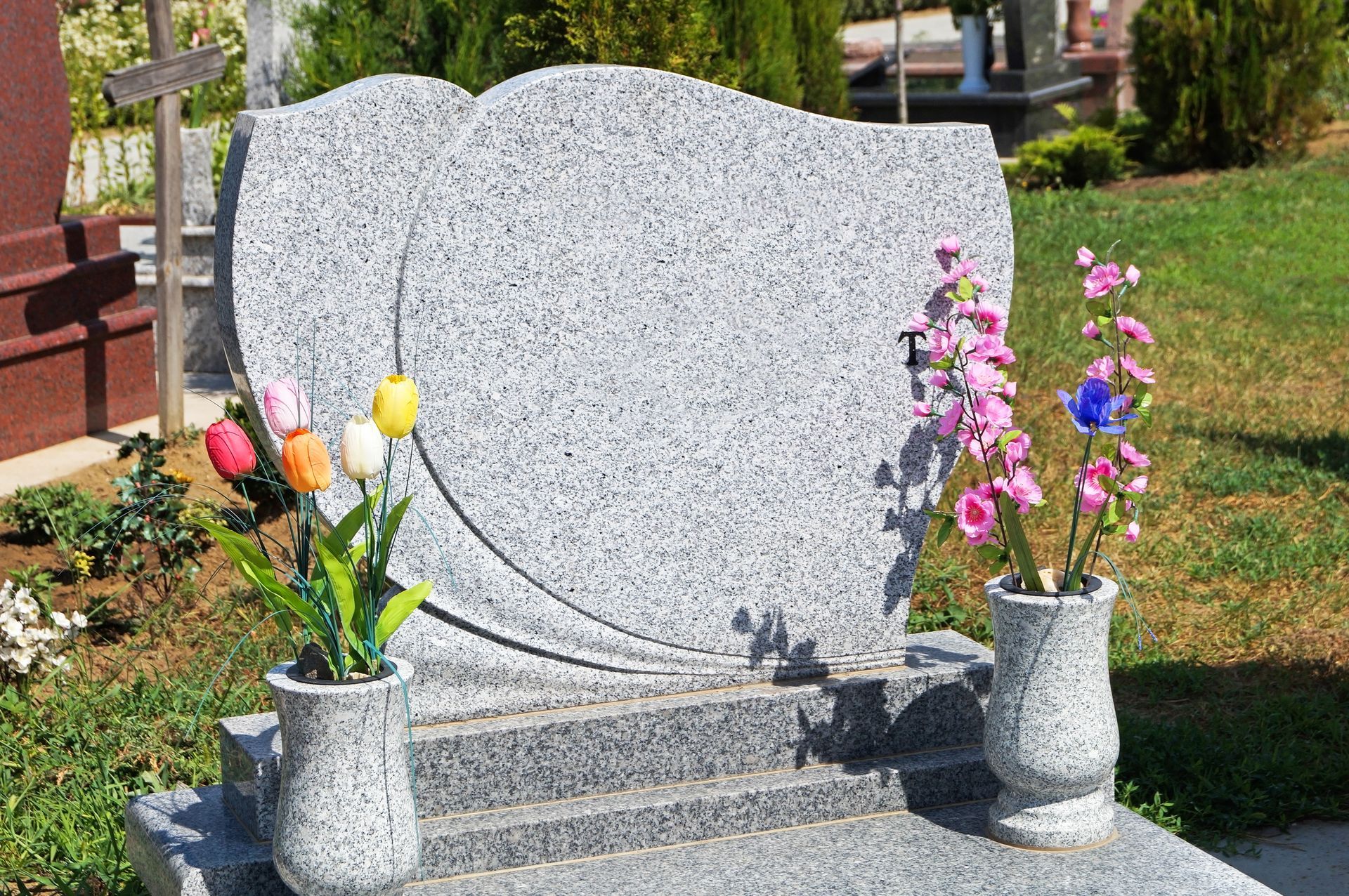Monumenti funebri proposta 4