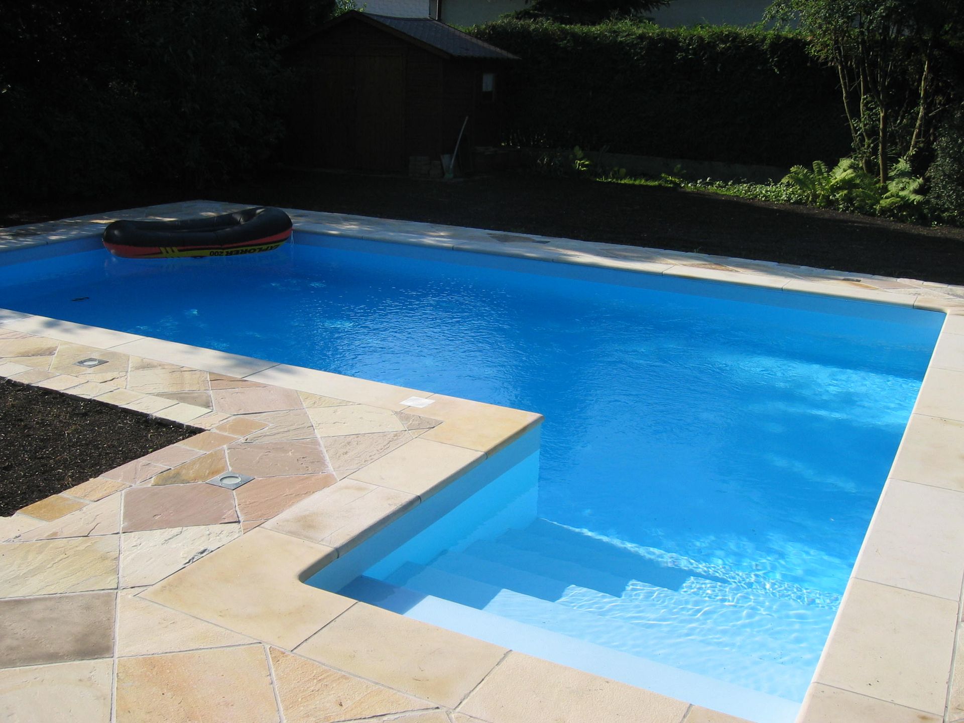 fertige Sanierung eines Pools