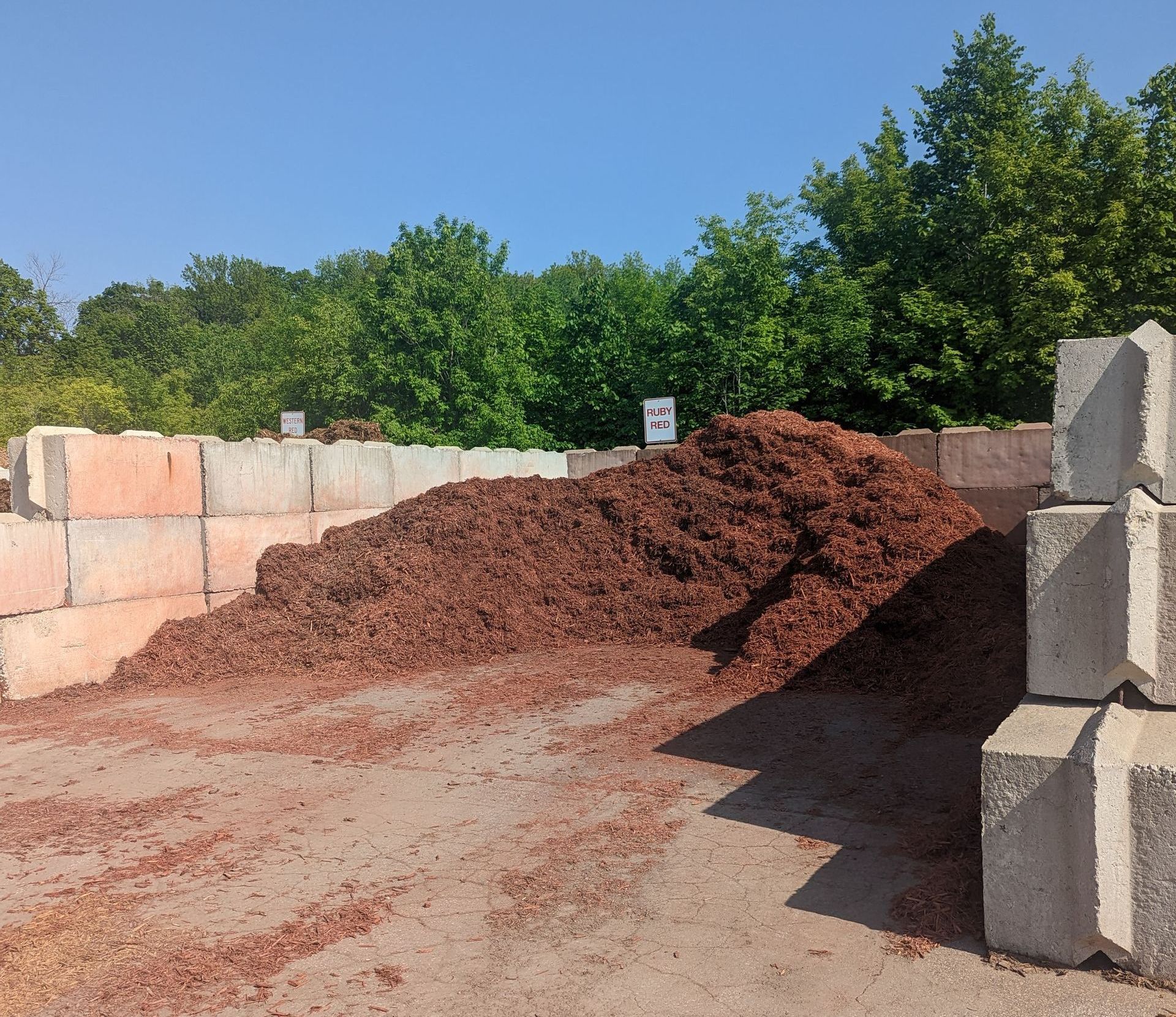 ruby Red Shredded - Landscape Equipment and Supplies in Twin Cities, MN ruby Red Shredded - Landscape Equipment and Supplies in Twin Cities, MN
