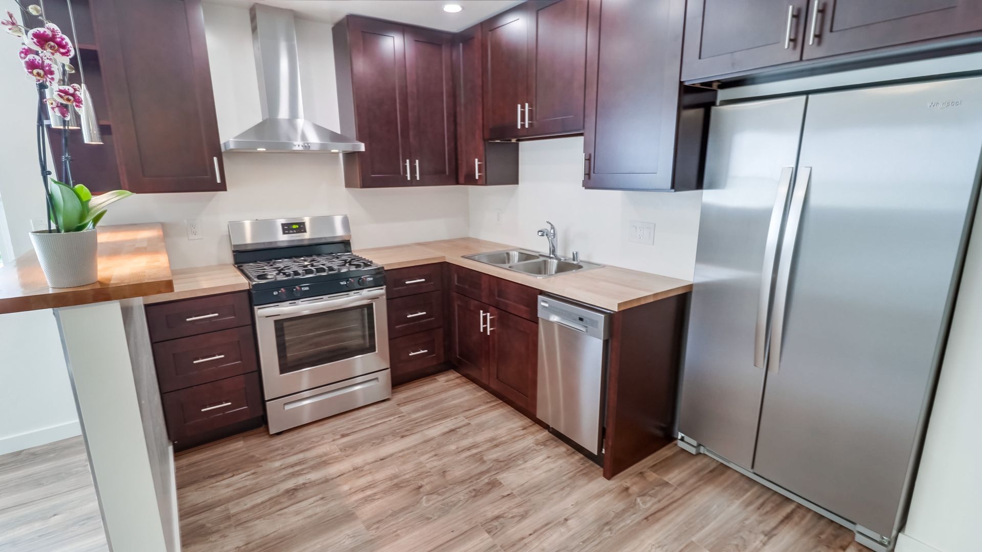 1034 law kitchen
