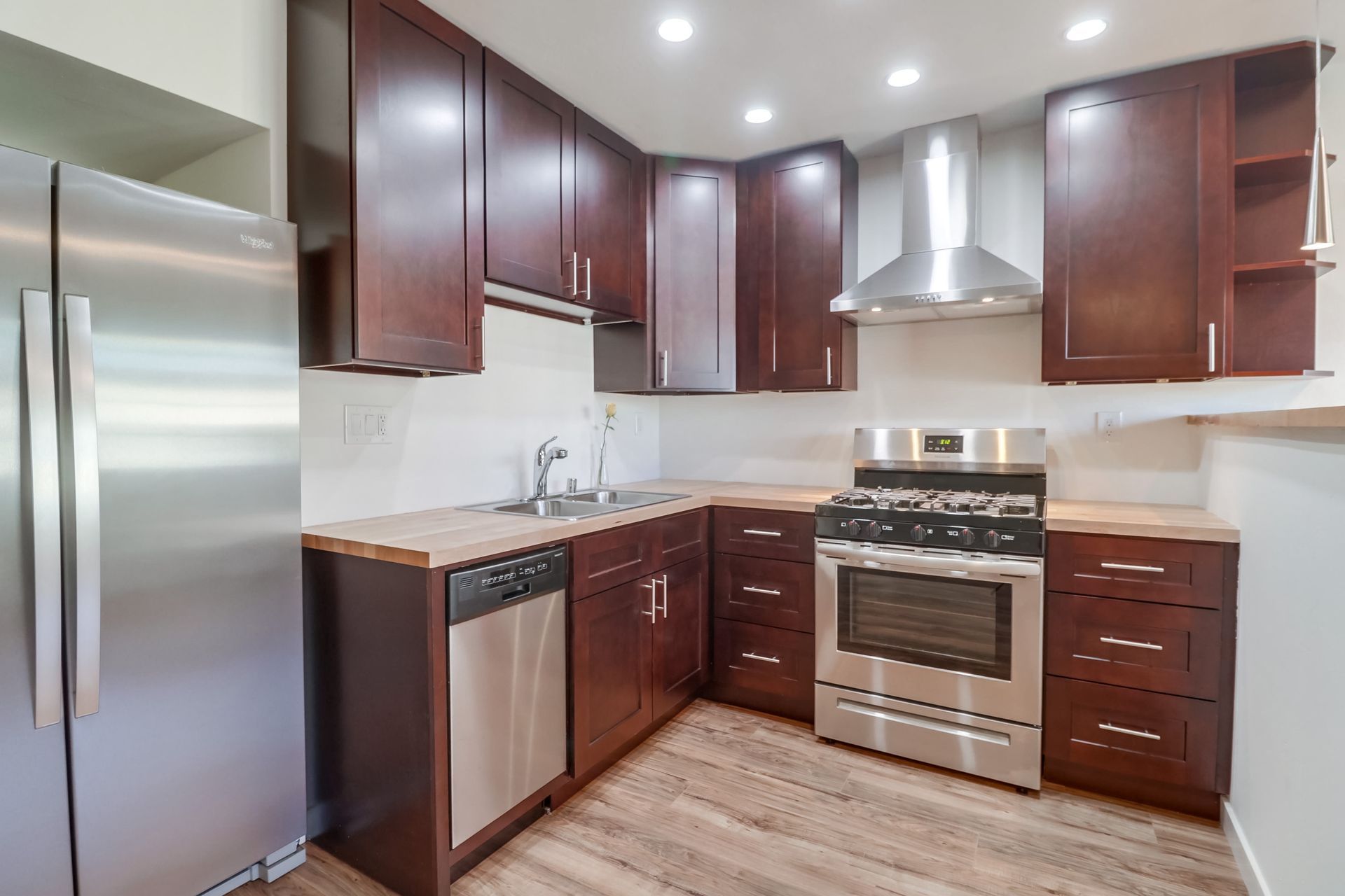 1036 law kitchen