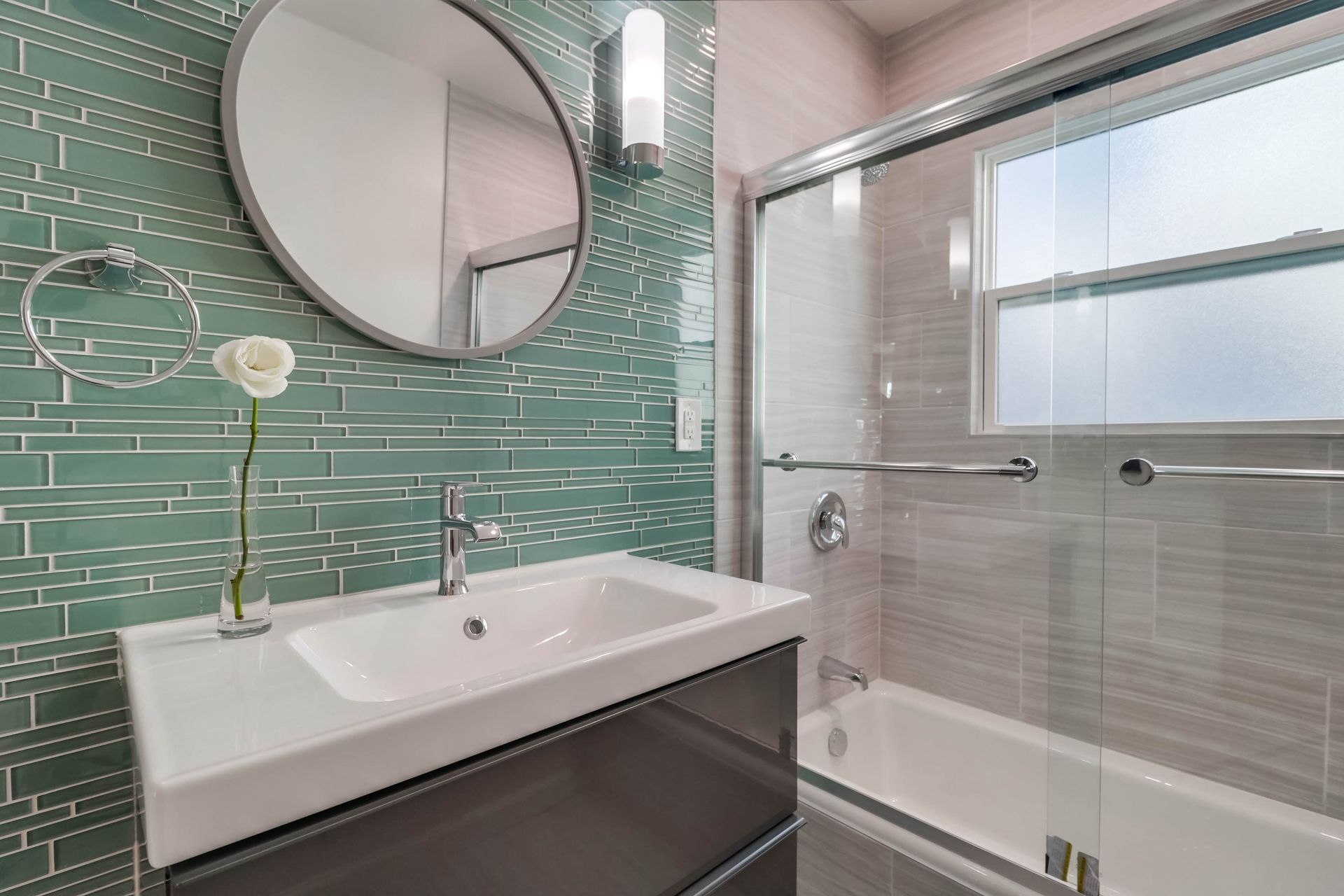 334 kolmar bath 2