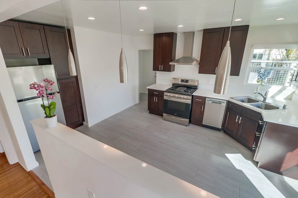 334 Kolmar Kitchen