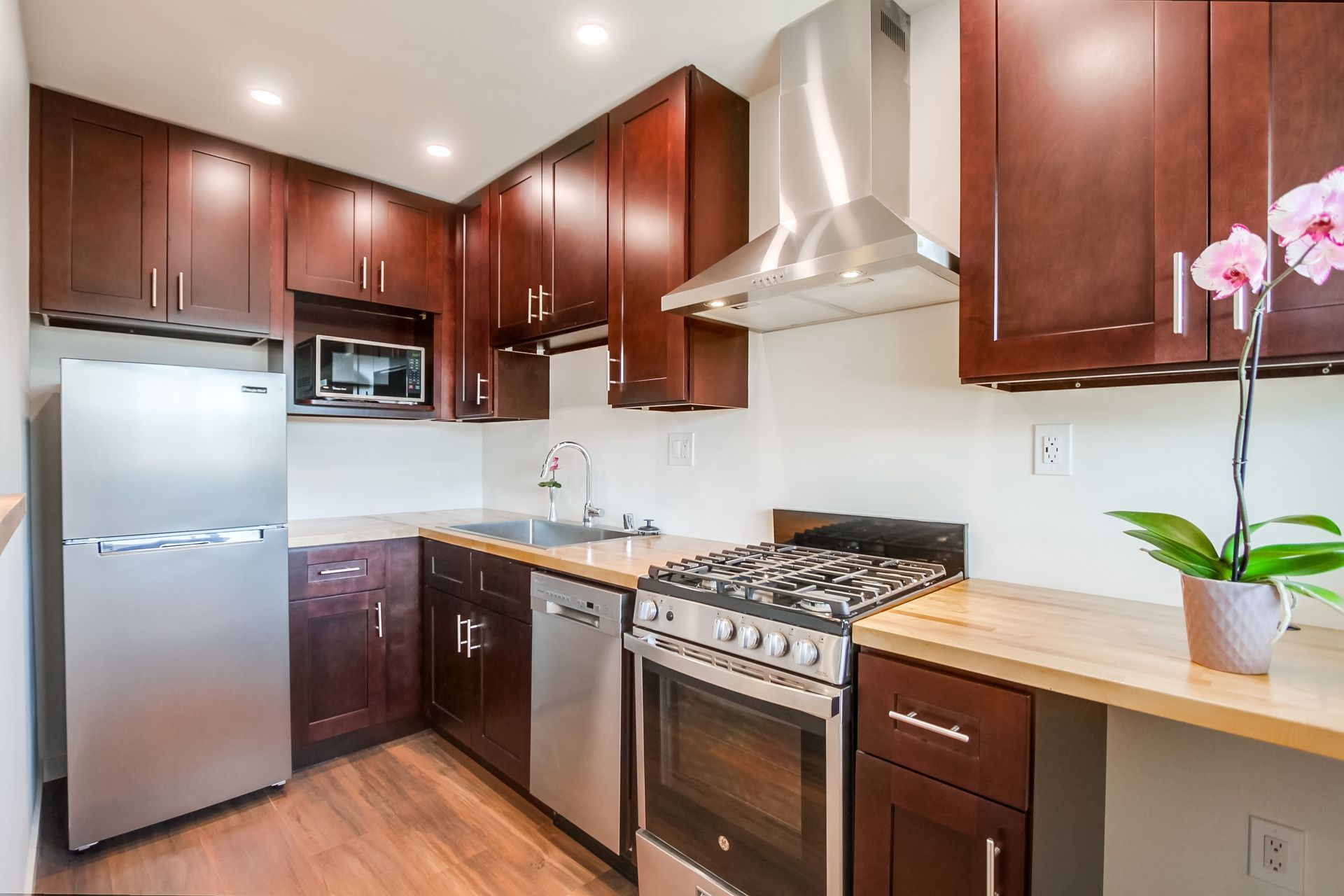 3600 19 kitchen