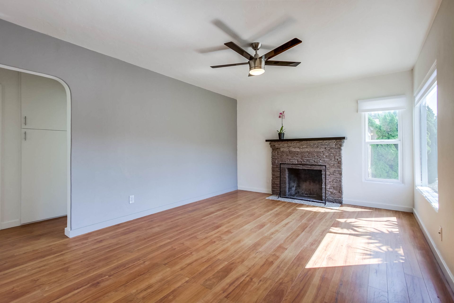 3975 fireplace