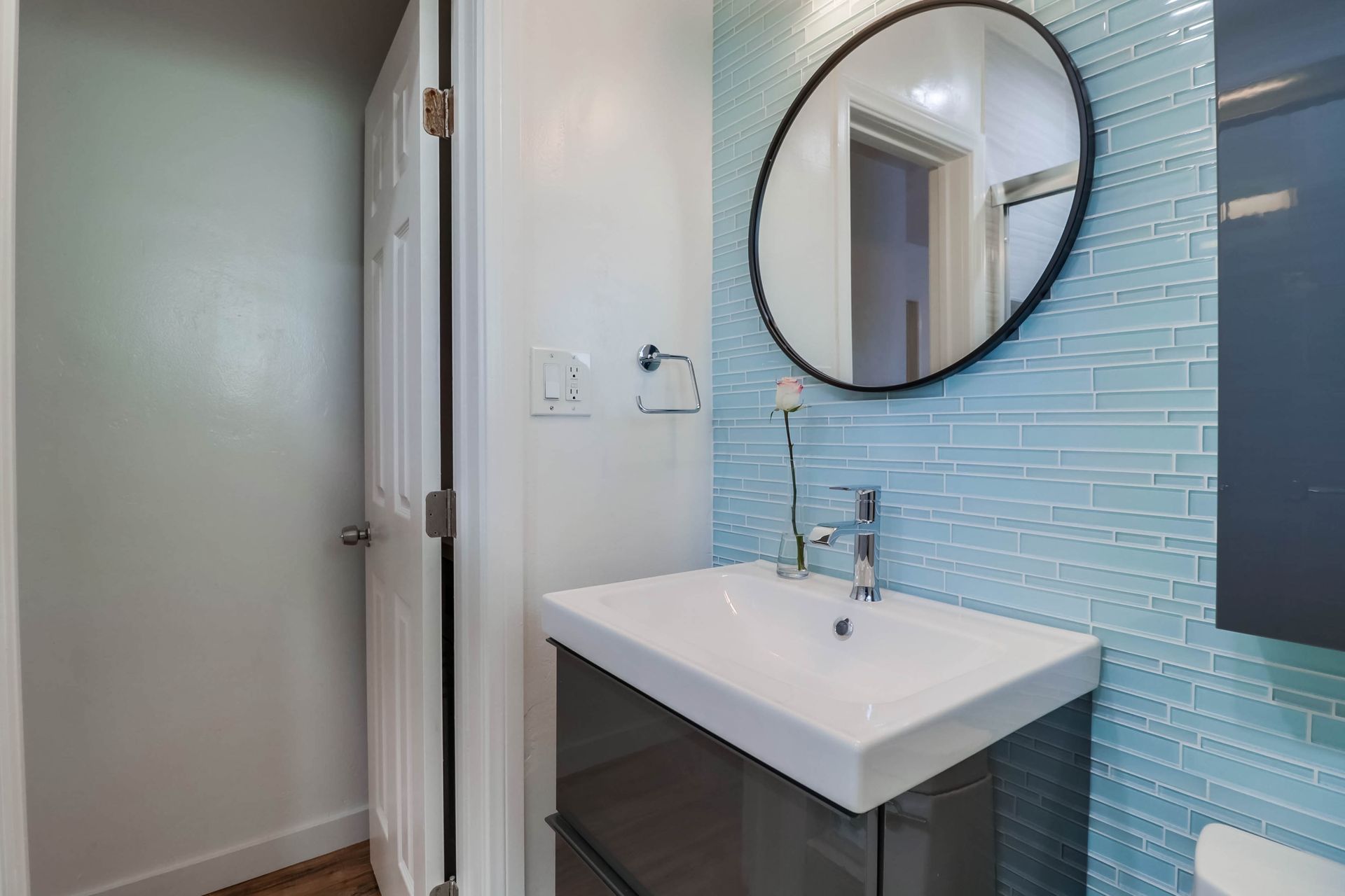 4012 a bath
