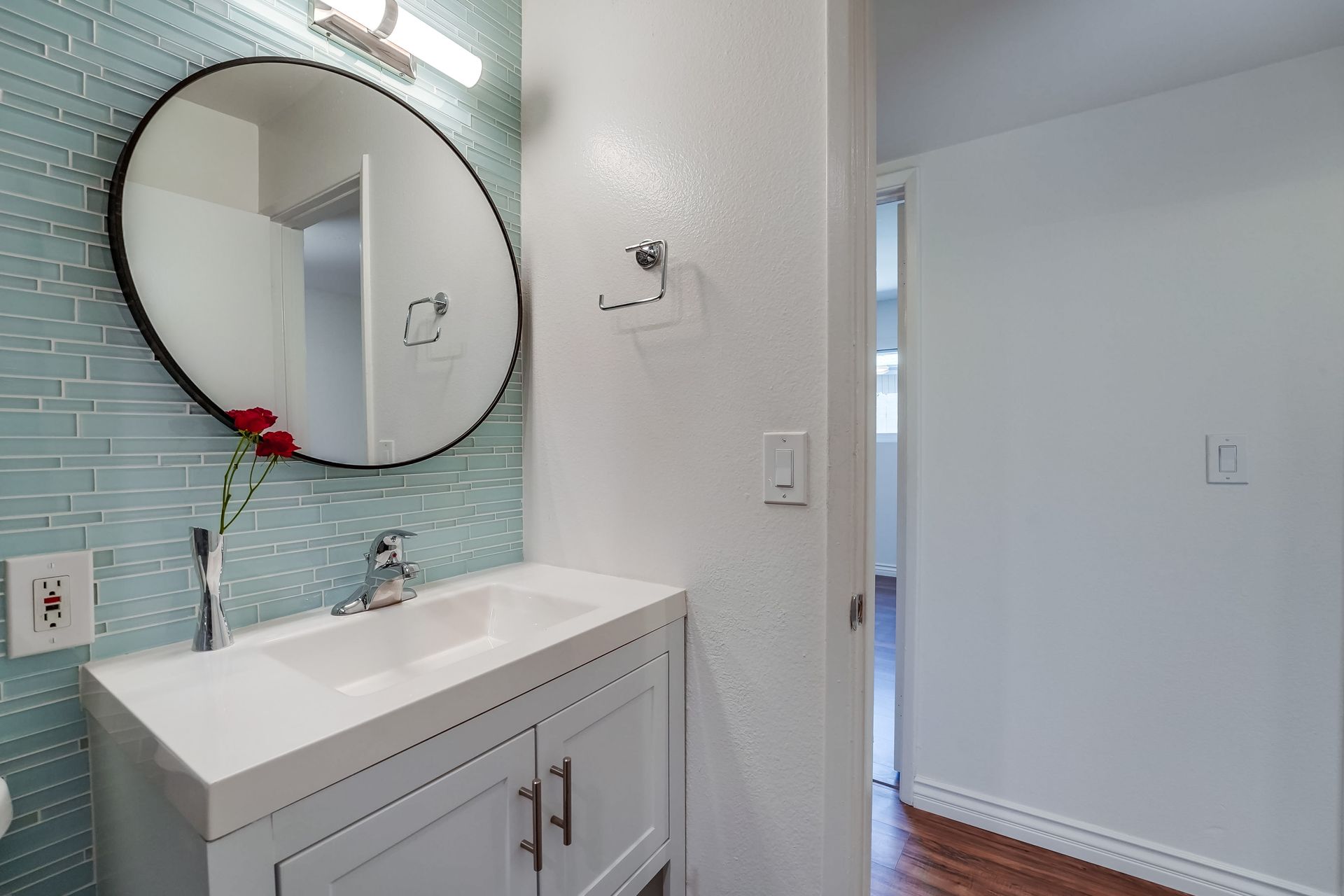 937 bath 1