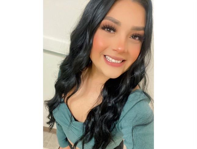 stacy saavedra - Stylist