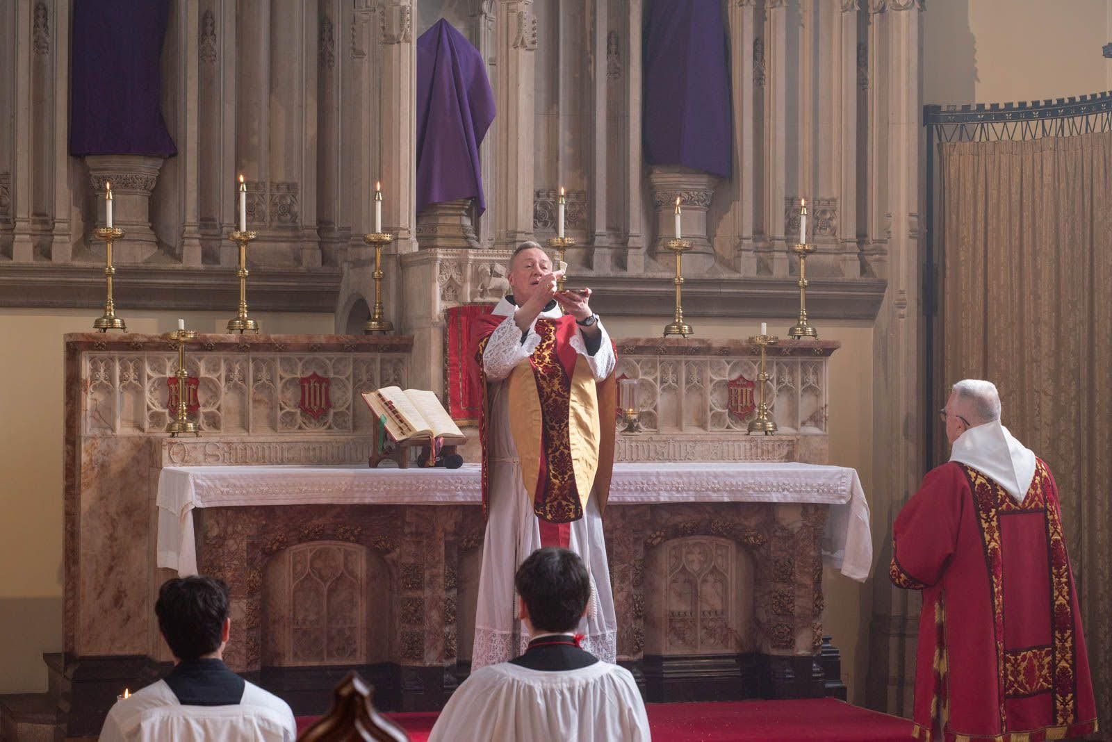 Roman Catholic Mass very near Guildford: St Augustine’s Abbey, Chilworth