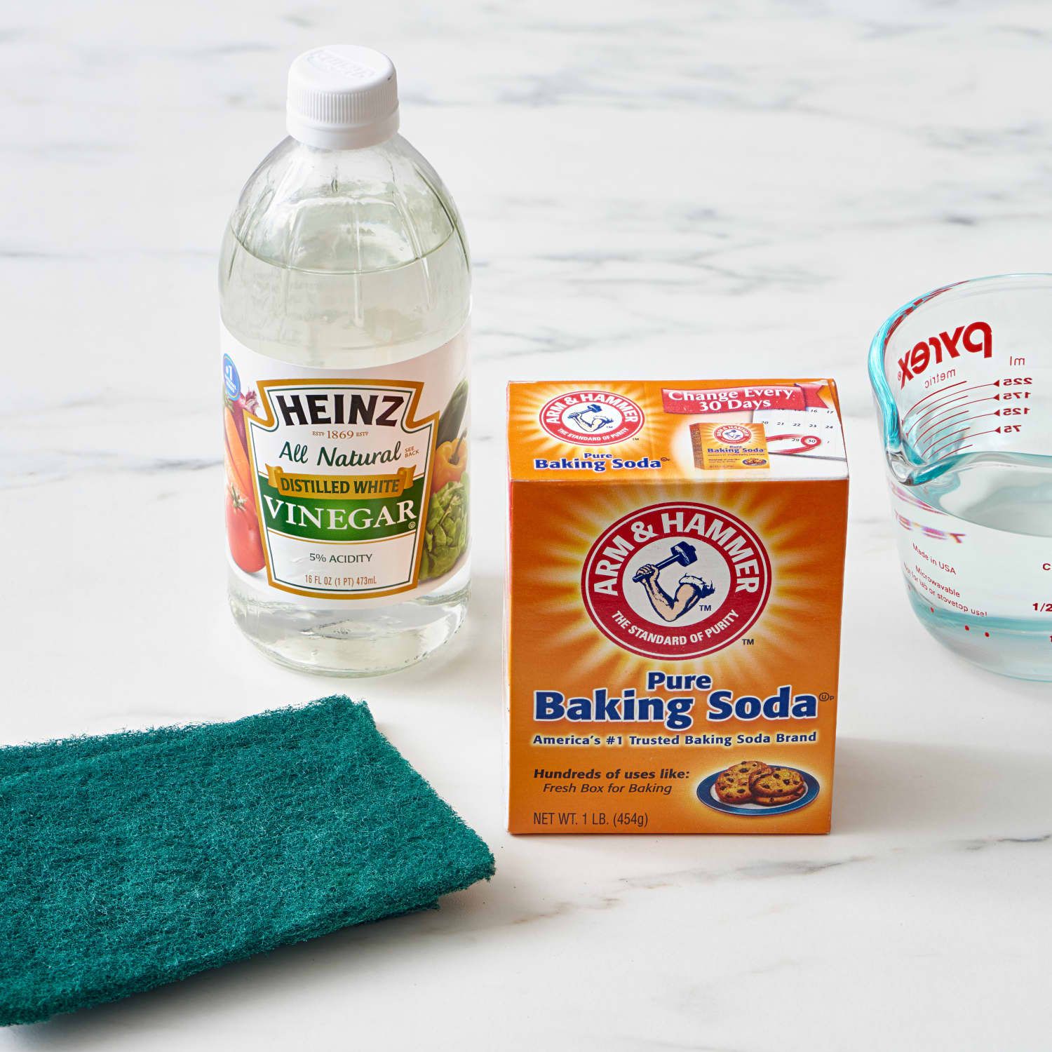 Drano on Sink & Bathtub Clogs, Is it a Risk of Damaging Pipes?