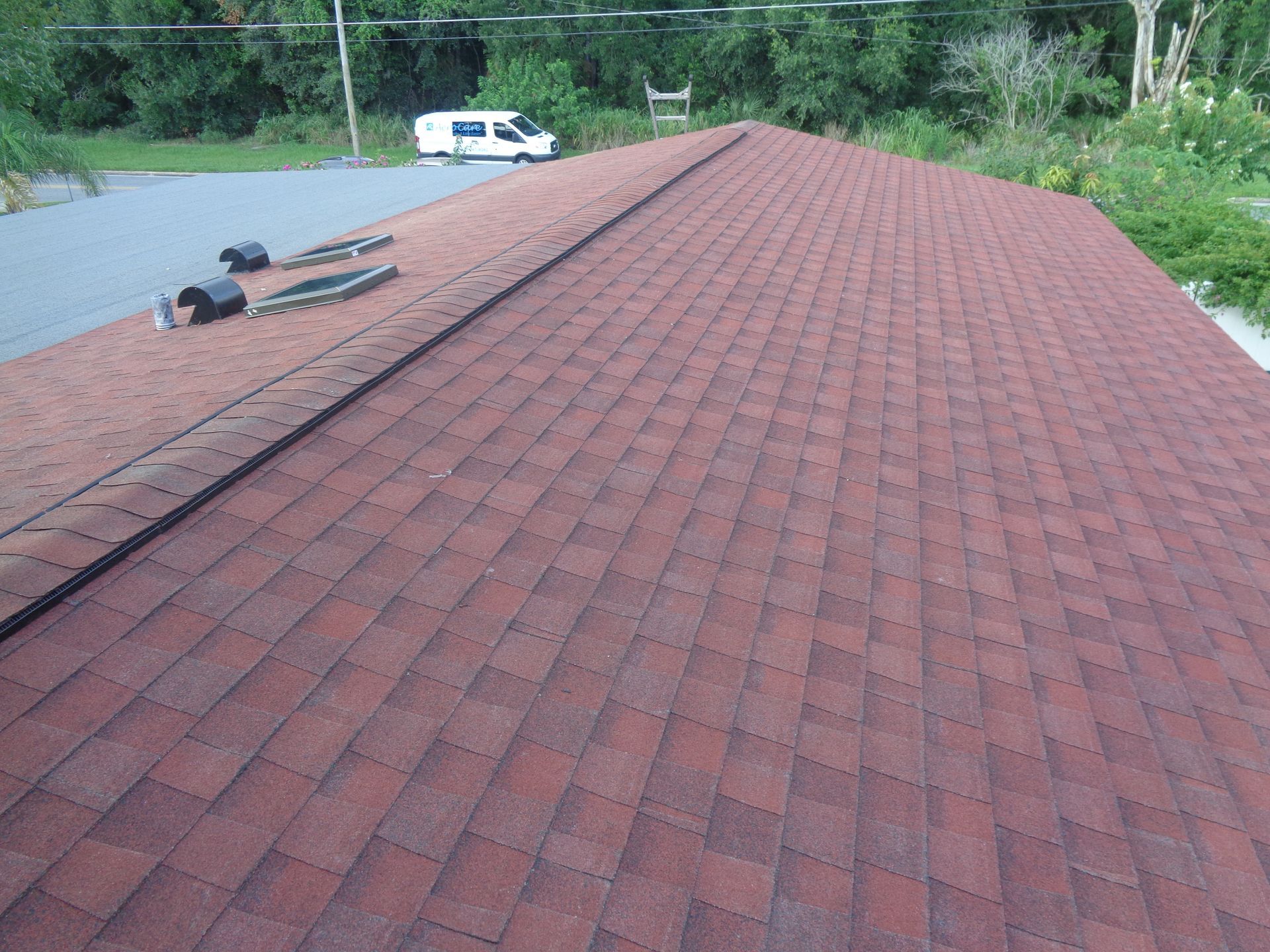 CertainTeed Cottage Red asphalt shingle color example installed by Revildor in Central Florida