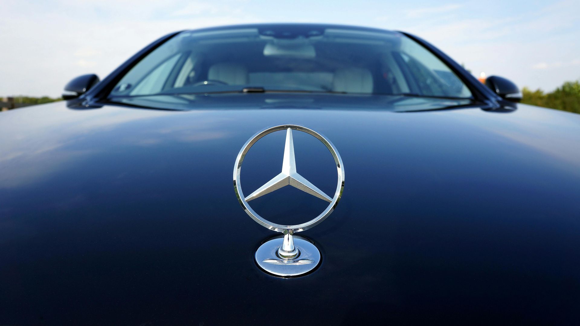 Mercedes Benz Factory Trained Technician