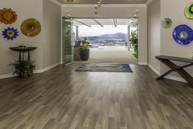 Retractable Glass Wall Riverside