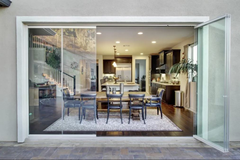 Best Folding Doors 