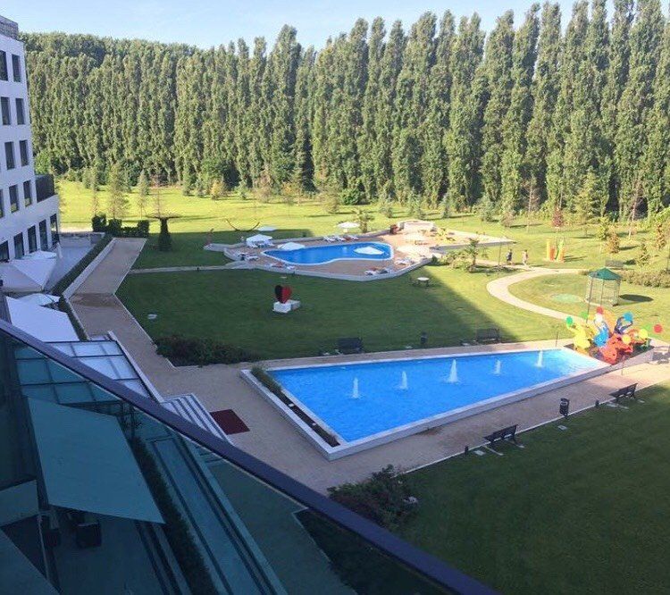 giardini con piscina