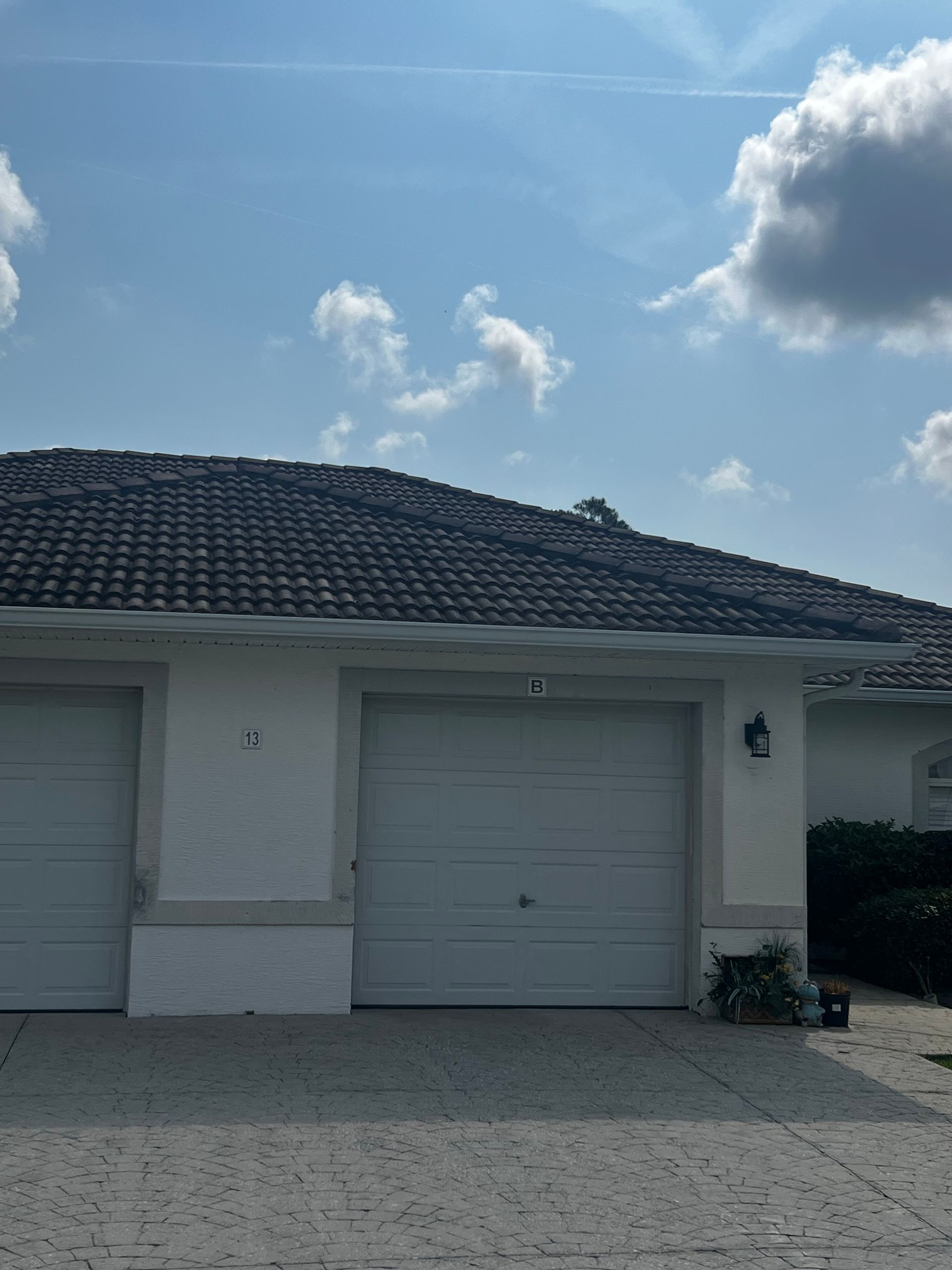 Power Washing & Roof Cleaning Near Me Power Washing & Roof Cleaning Near Me