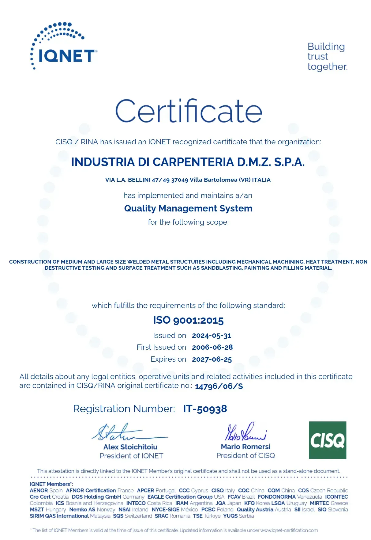Certificato IQNet per Industria di Carpenteria DMZSpA, con logo blu e firme su pagina bianca