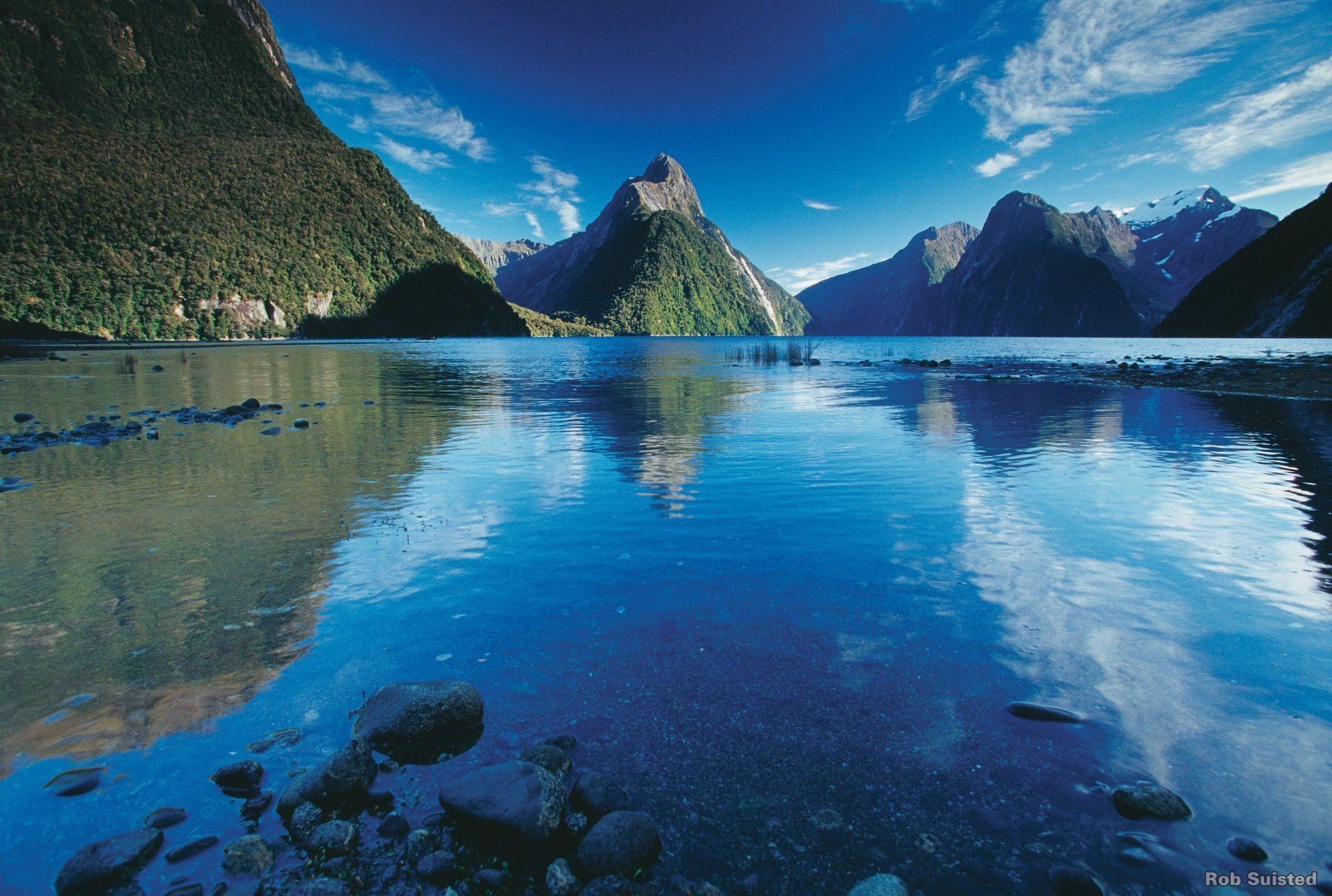 The Sir Edmund Hillary Explorer - South Island Train Tour in New Zealand.