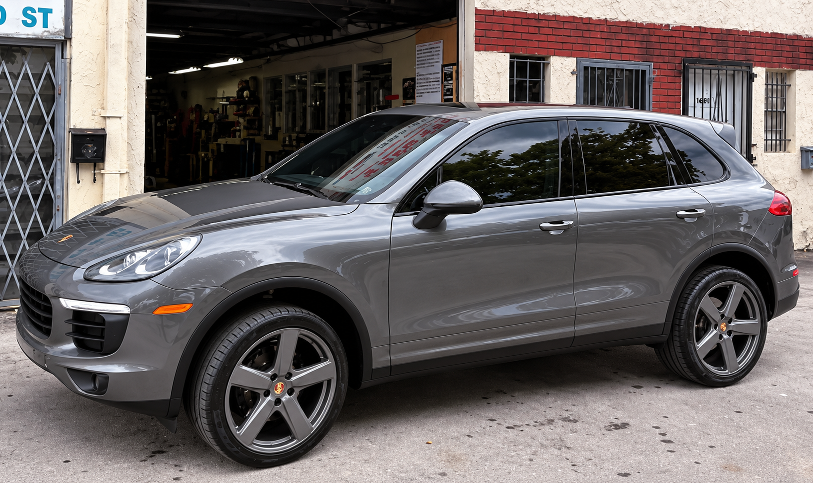 Automotive Window Tint