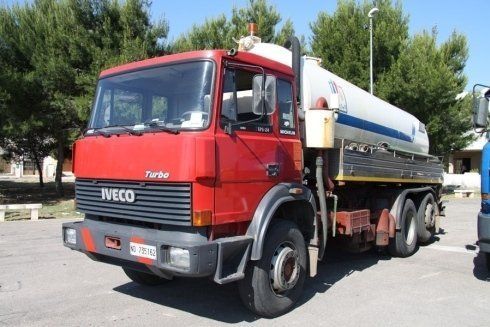 camion rosso