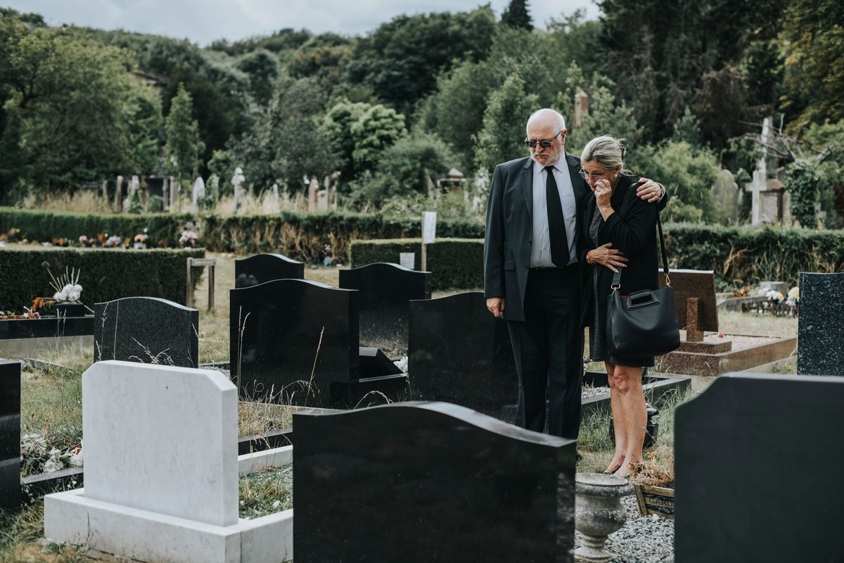 Online Memorials | HeartLight Funeral Services