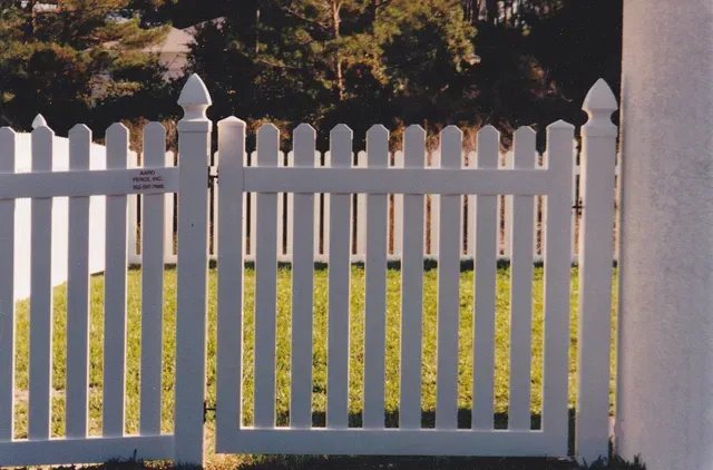 Lincoln fence — Brooksville, FL — AARO Fence Inc.