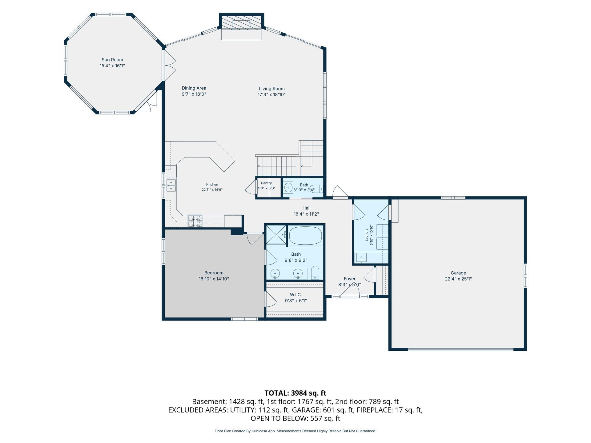 Two-dimensional floor plan with room labels and measurements