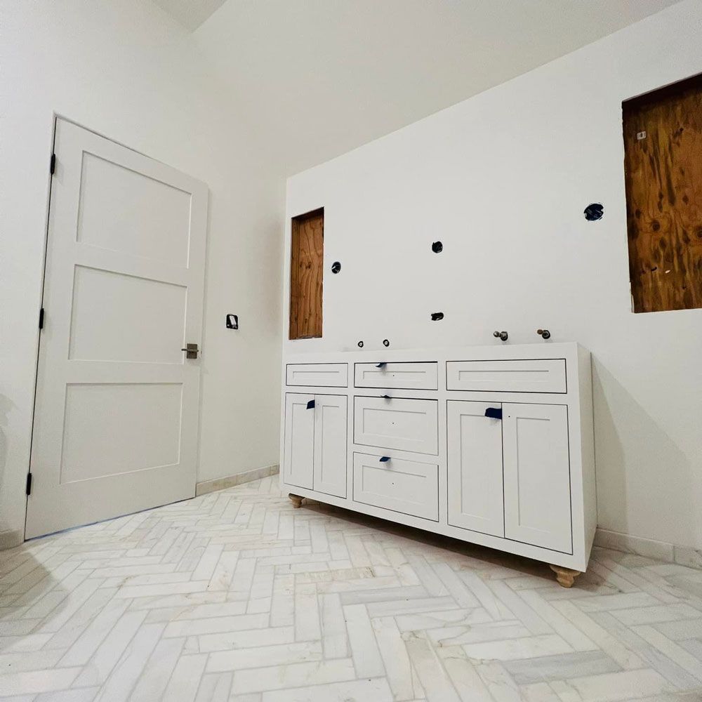 Bathroom PAinting Service