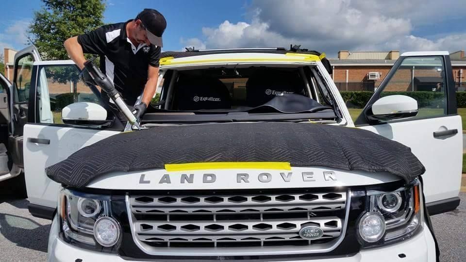 Land Rover windshield replacement in Panama City, FL Land Rover windshield replacement in Panama City, FL
