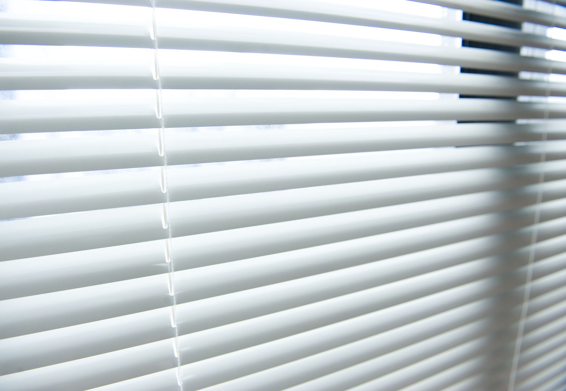 Window Haandedness Residential Window Shading - Hudson, WI - Shade Tech, LLC