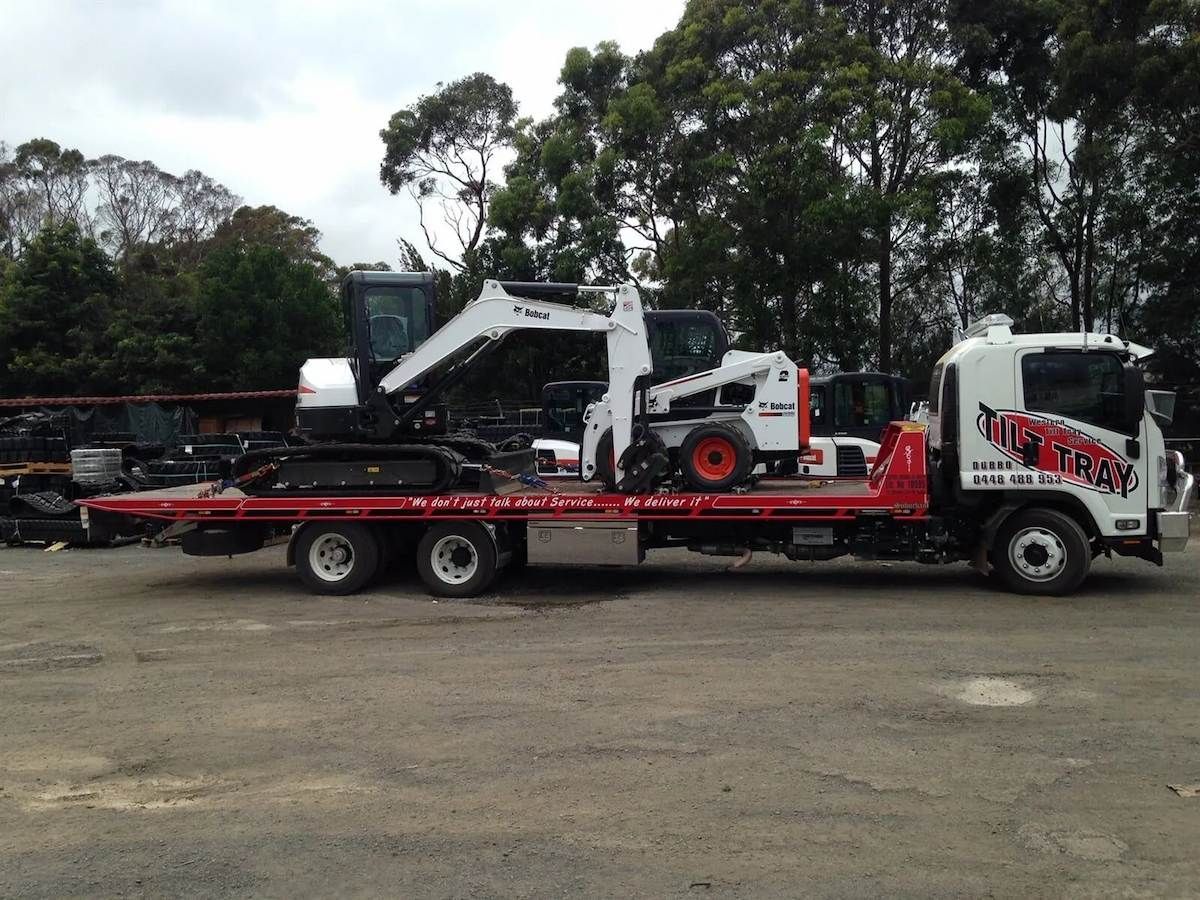 Machinery Transport In Dubbo With Excavators On Flatbed Truck