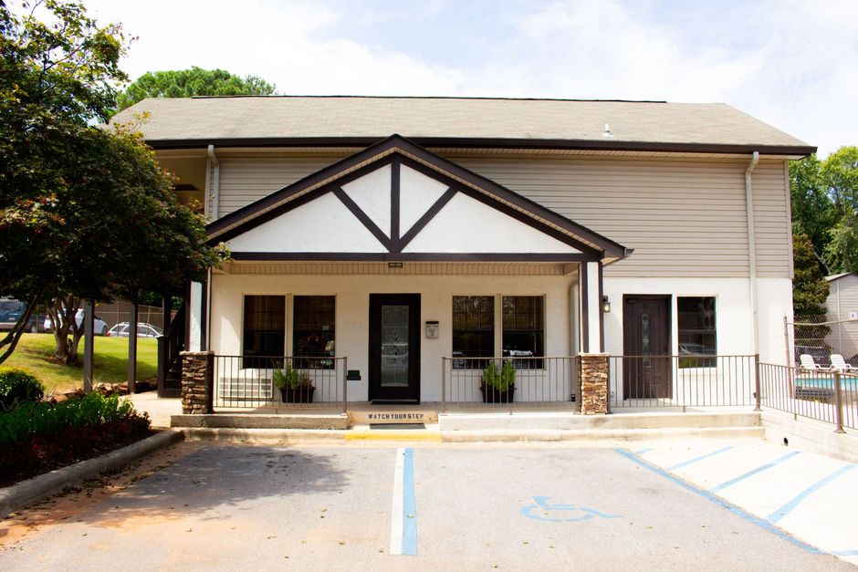 Leasing Office