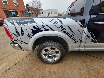 Vehicles - Ralston, NE - Dolphens Design & Signs Vehicles - Ralston, NE - Dolphens Design & Signs