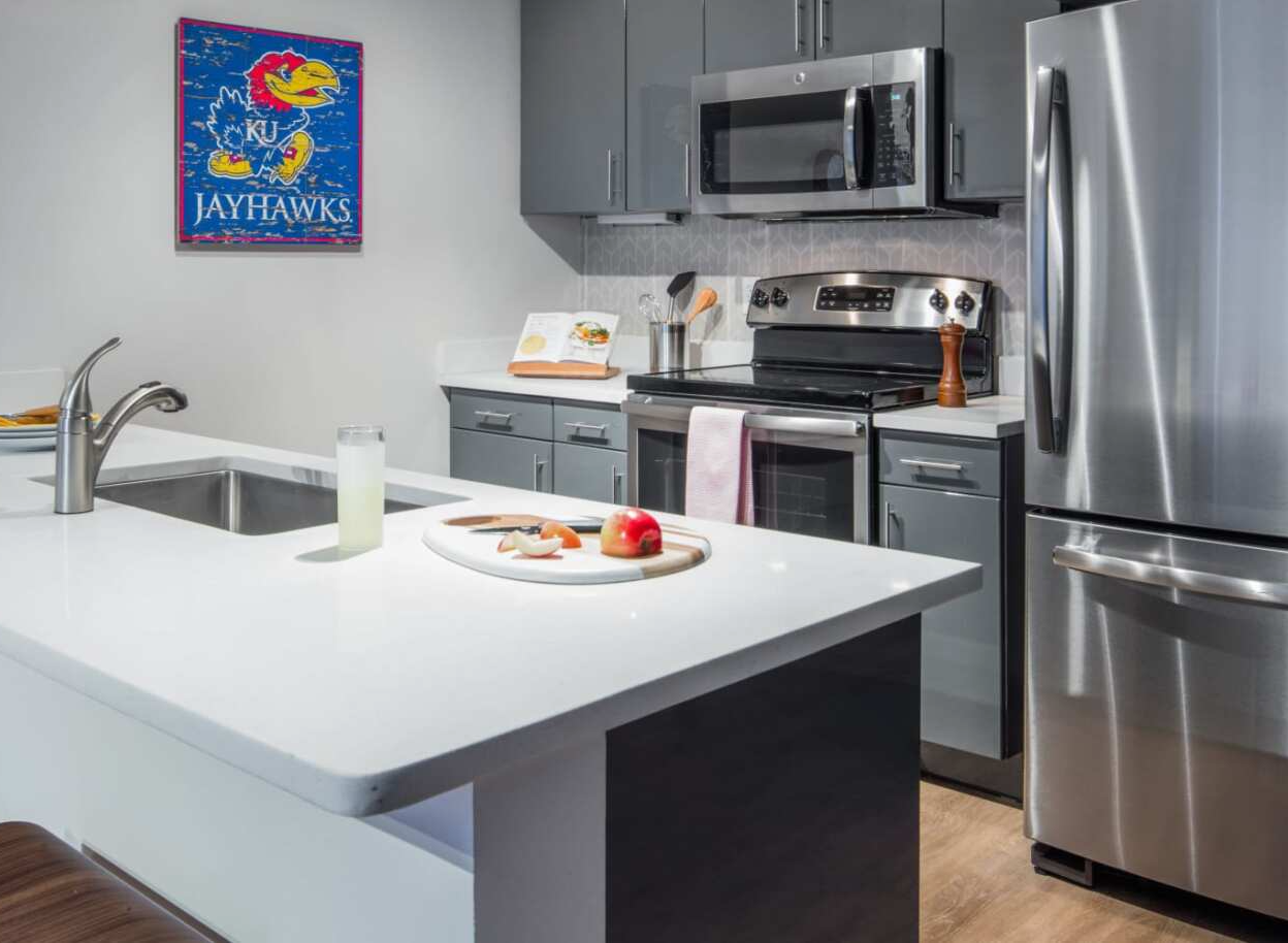 student-housing-in-lawrence-ks-here-kansas