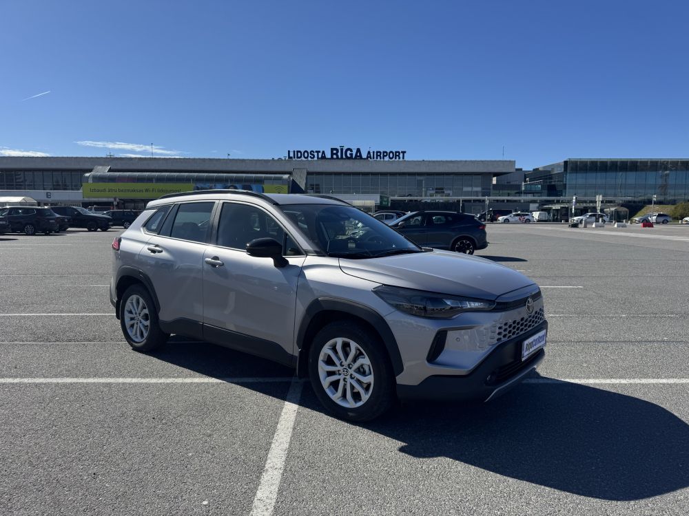 Toyota Corolla Cross Hybrid, 2026