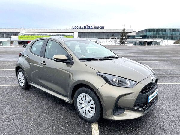 Toyota Yaris Hibrīds, 2024 Automāts
