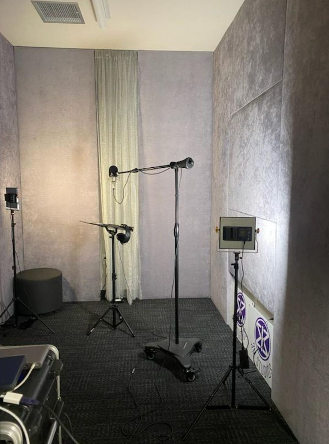 Studio One Music Instruments — Palm Desert, CA — 3M Studios Studio One Music Instruments — Palm Desert, CA — 3M Studios