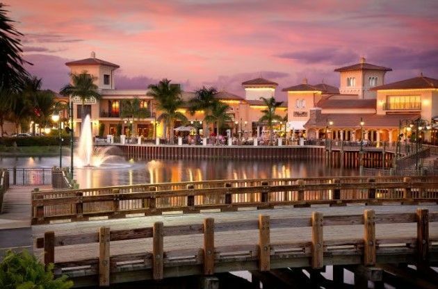 Estero shops at coconut pointe