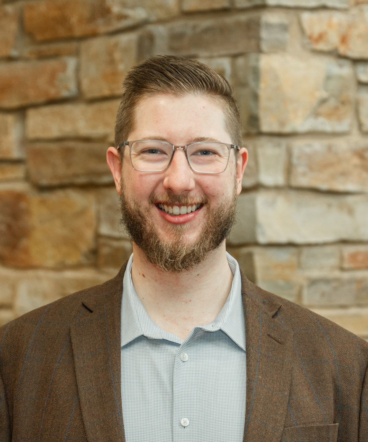 Pr. Dan