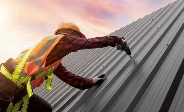 Professional Metal Roofer in Phoenix