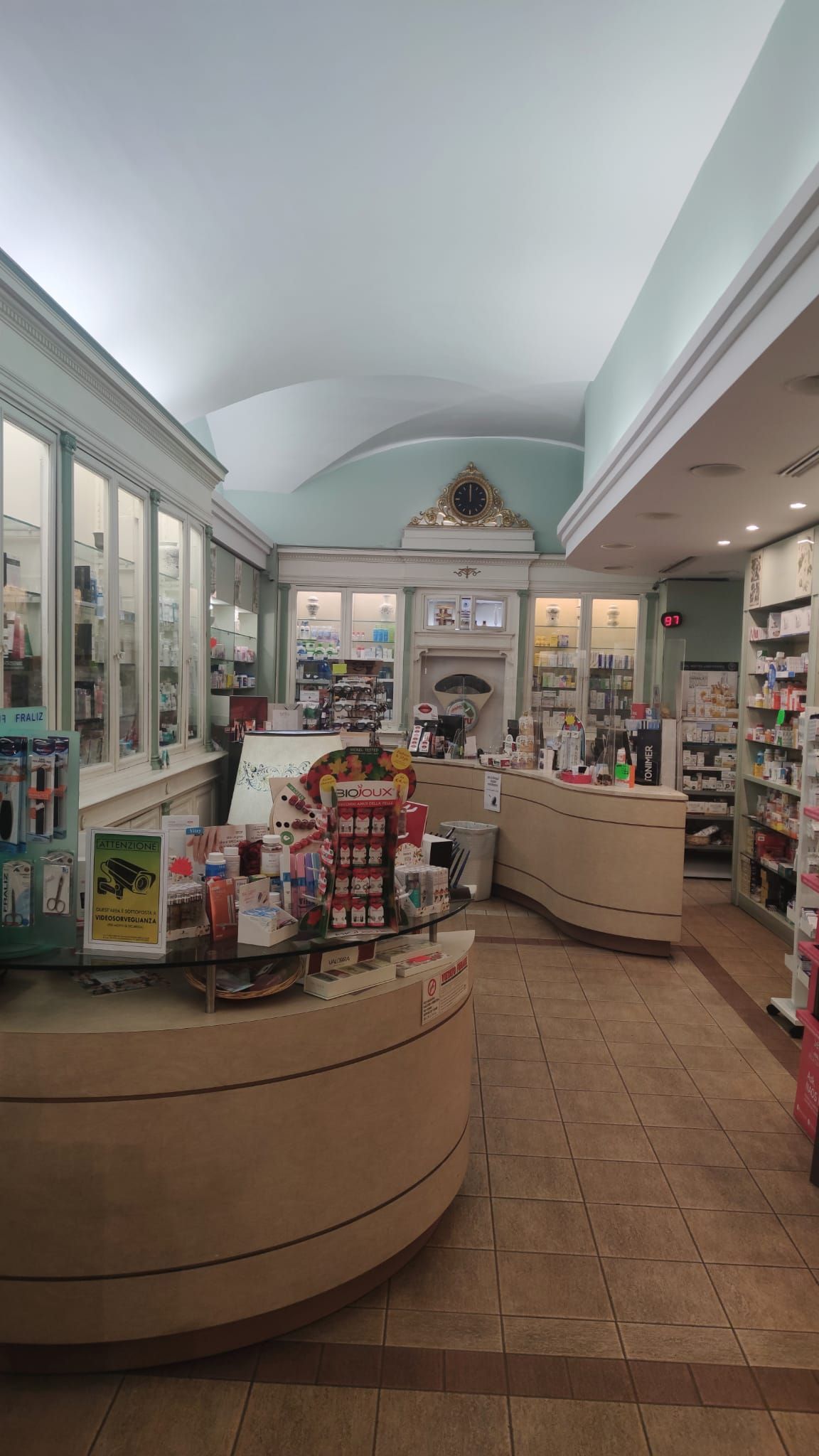 FARMACIA DEI MILLE