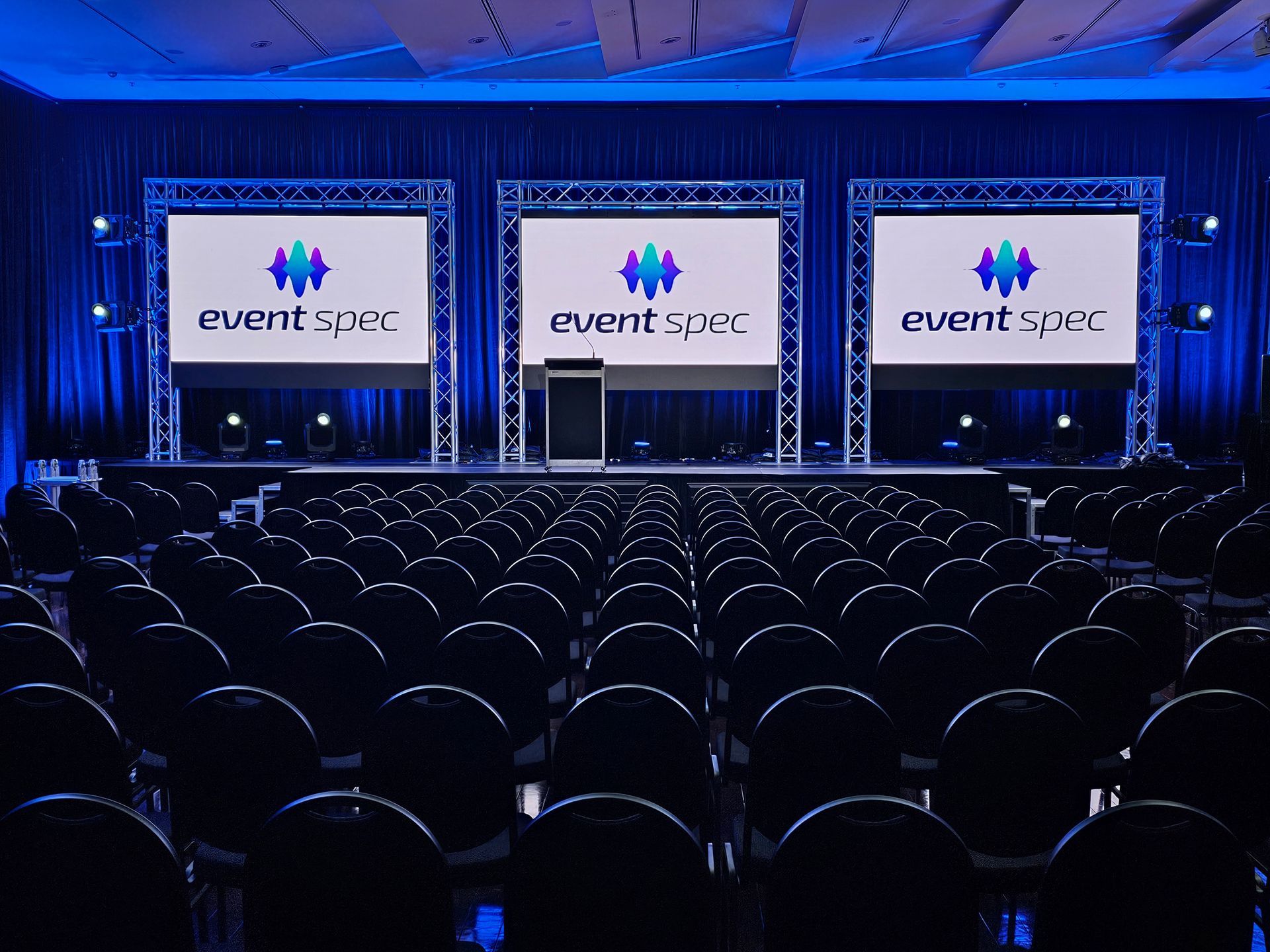 LED Walls, plasmas screens, LED screens, projectors, cameras, Jibs, recording equipment